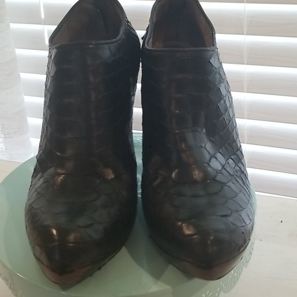 Devi Kroell Black Python Heeled Ankle Boot Sz. 38 - image 2